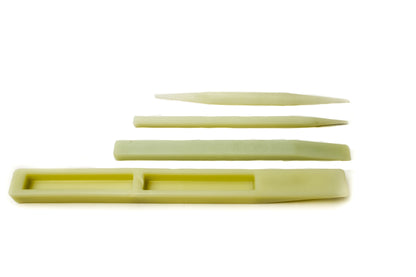 Nylon molding compound coil supports for winding heads
